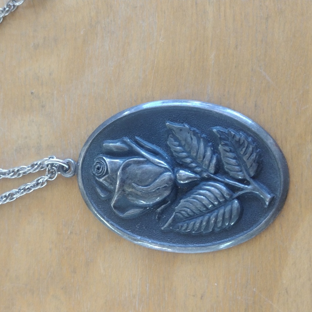 Elegant Sterling Silver Rose Pendant Necklace